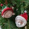 Imagine 2/3 - Set croșetat Anchor Creativa, figurine Amigurumi - Mos Craciun si ajutorul lui