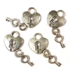 Charm, ornament metalic, 4 buc - lacat inima cu cheie, 3D