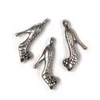 Imagine 1/2 - Ornament metalic Charm, 3 buc - pantofi roz cu toc, 3D