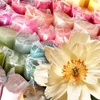 Hârtie creponată cu flori, 180 g, 50x250 cm - 576 galben