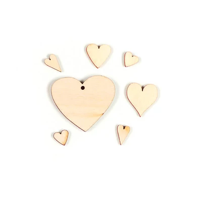 Figurine din lemn la pachet - Decor din lemn Inimioare, 7 buc