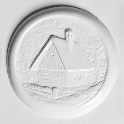 Matriță din plastic HobbyArtist - imagine cu o cabană, rotundă, 14,5 cm