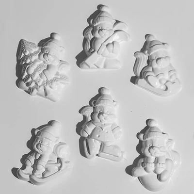 Matriță   plastic HobbyArtist - veverițe, sporturi de iarnă, 6 buc