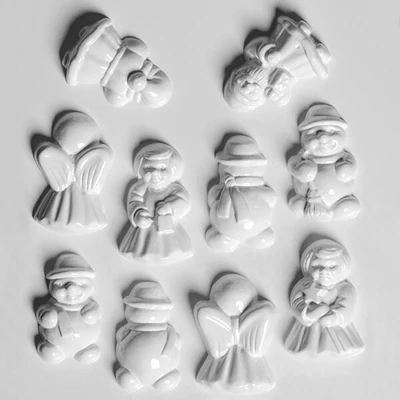 Matriță din plastic pentru HobbyArtist - figurine mici 3D de Crăciun, câte 5