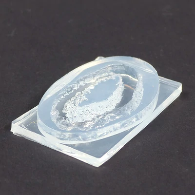 Matriță de turnare și presare din silicon pentru rășină sintetică, Fimo - cristal