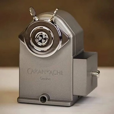 Ascuțitoare Caran d'Ache, metal