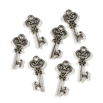 Ornament metalic Charm, 7 buc - cheie, carlig