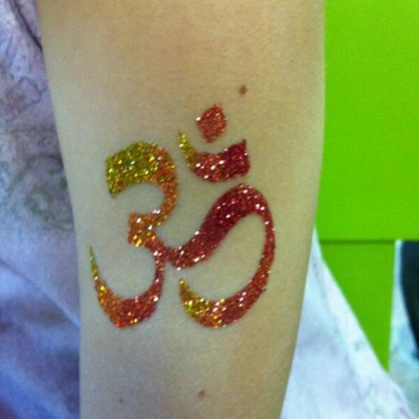 Șablon de tatuaj, șablon autoadeziv - OM (aum) 01