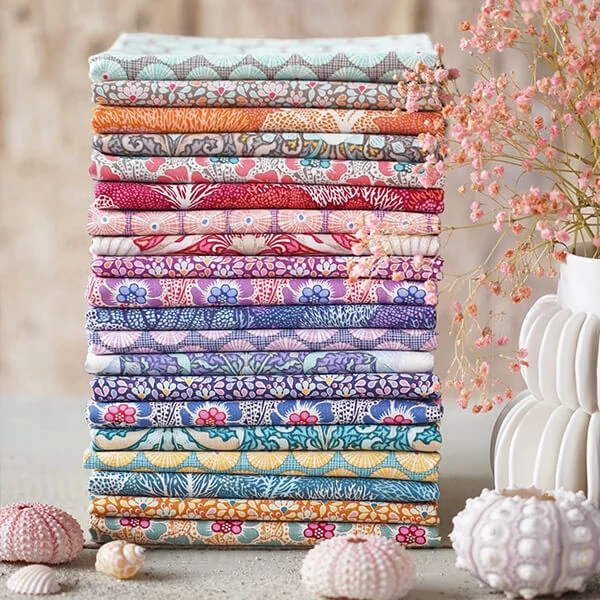 Material patchwork  - Tilda Cotton Beach - Ocean flower grey 100330
