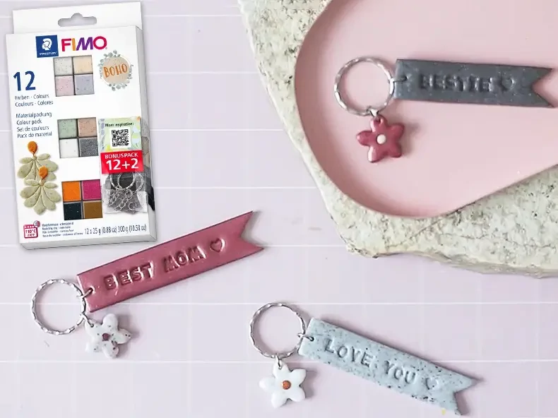 Brelocuri de primăvară din plastilină FIMO, realizate cu drag – video