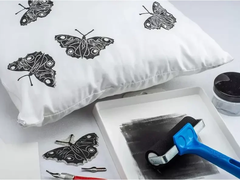 Imprimare cu linogravură pe material textil – Imprimare textilă DIY pentru începători
