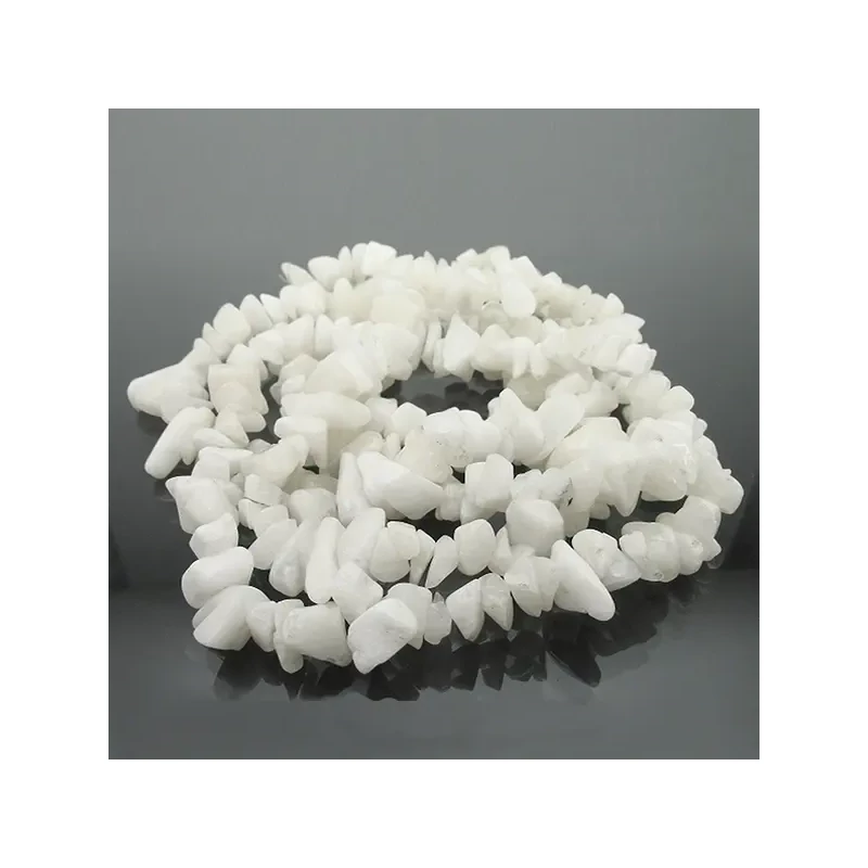 Perle din minerale, chips - Agat alb, 8-12 mm, 1 șir