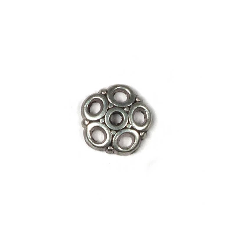 Charm, ornament metalic, 7 buc - capace cu 5 dinti, 8 mm