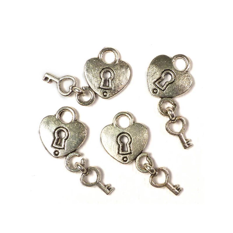Charm, ornament metalic, 4 buc - lacat inima cu cheie, 3D
