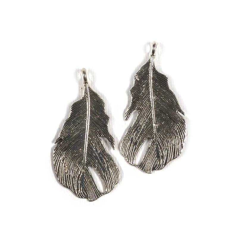 Ornament metalic Charm, 2 buc - pana de pasare, lat