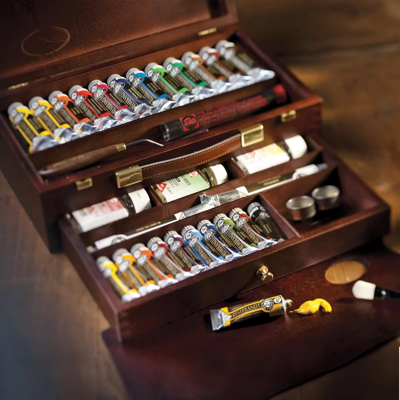 Talens Rembrandt Set pictură în ulei, Master - 10x15 ml + 12x40 ml + 2x60 ml + accesorii în cutie de lemn