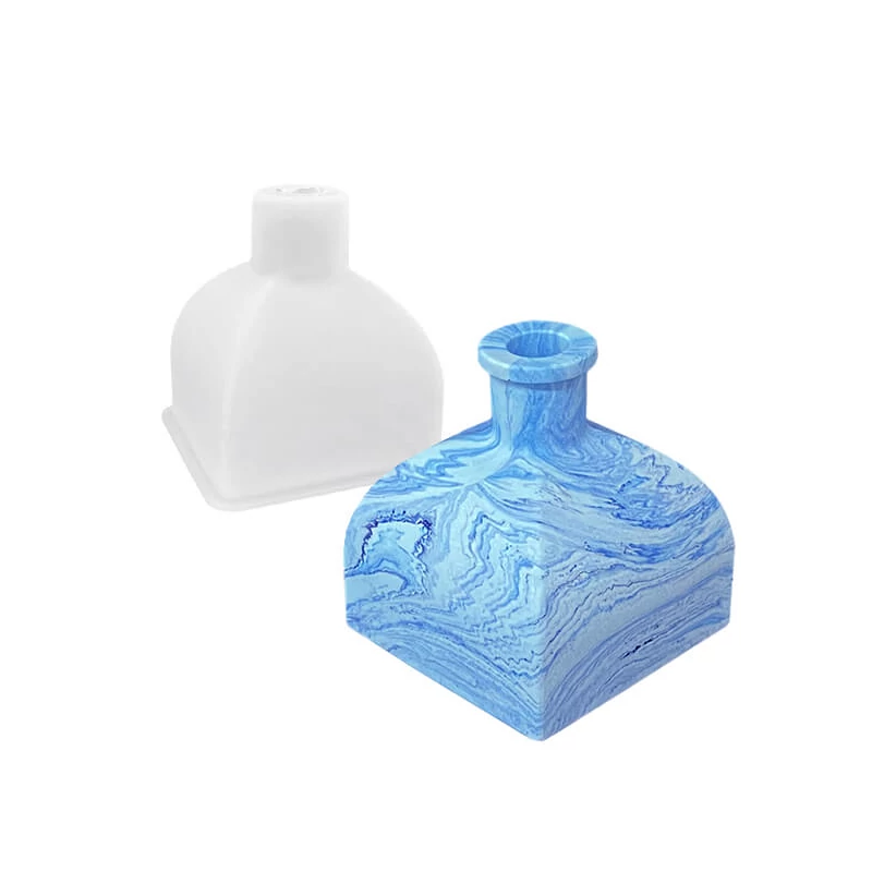 Matriță   Jesmonite din silicon pentru  răsină acrilică și sintetică - vaza patrata, sticla, 7,7x7,9 cm